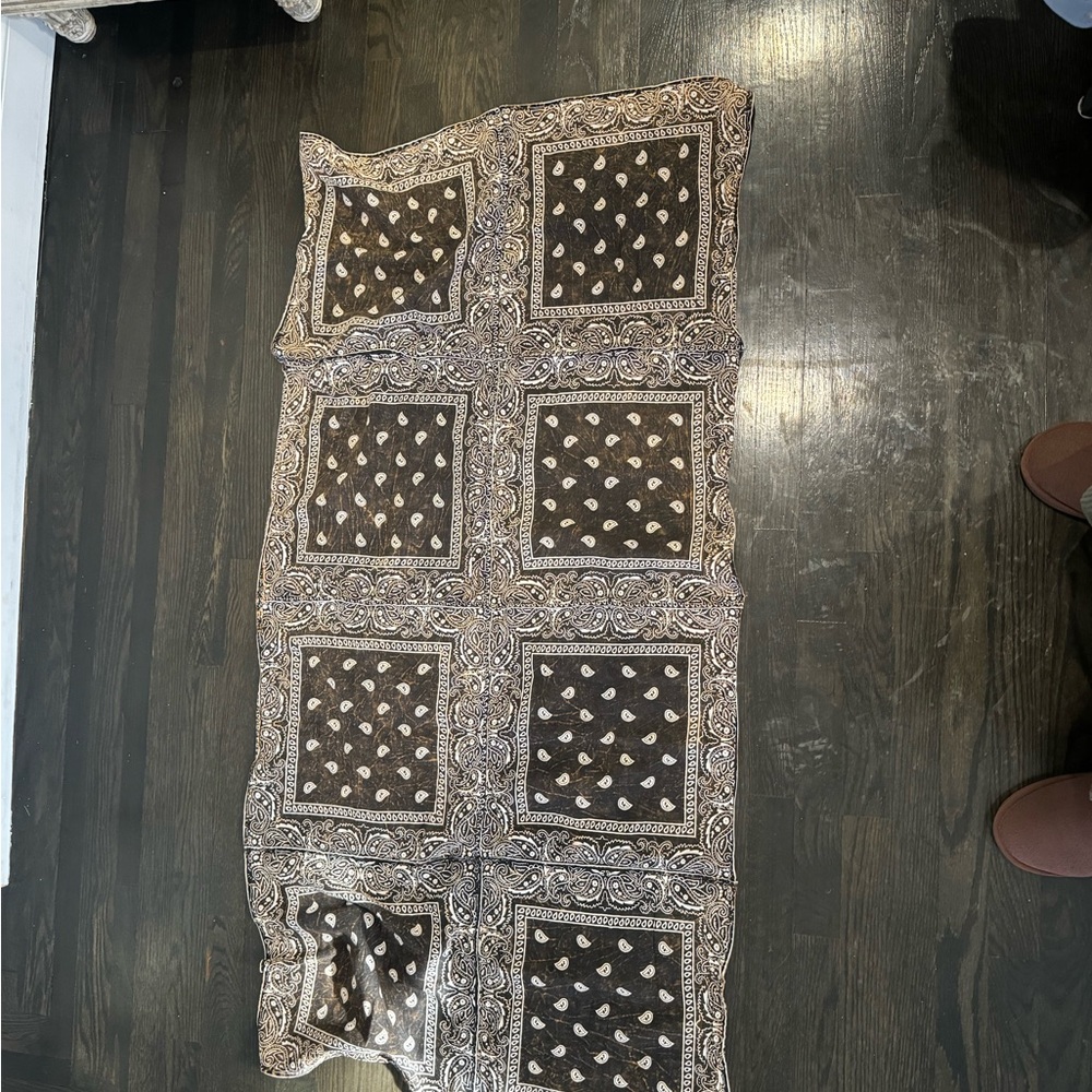 Elegant Black and White Paisley Scarf